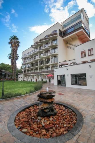 Avalon Springs Resort Montagu Exterior photo